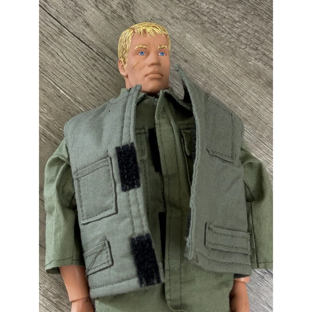 1996 Hasbro 11
